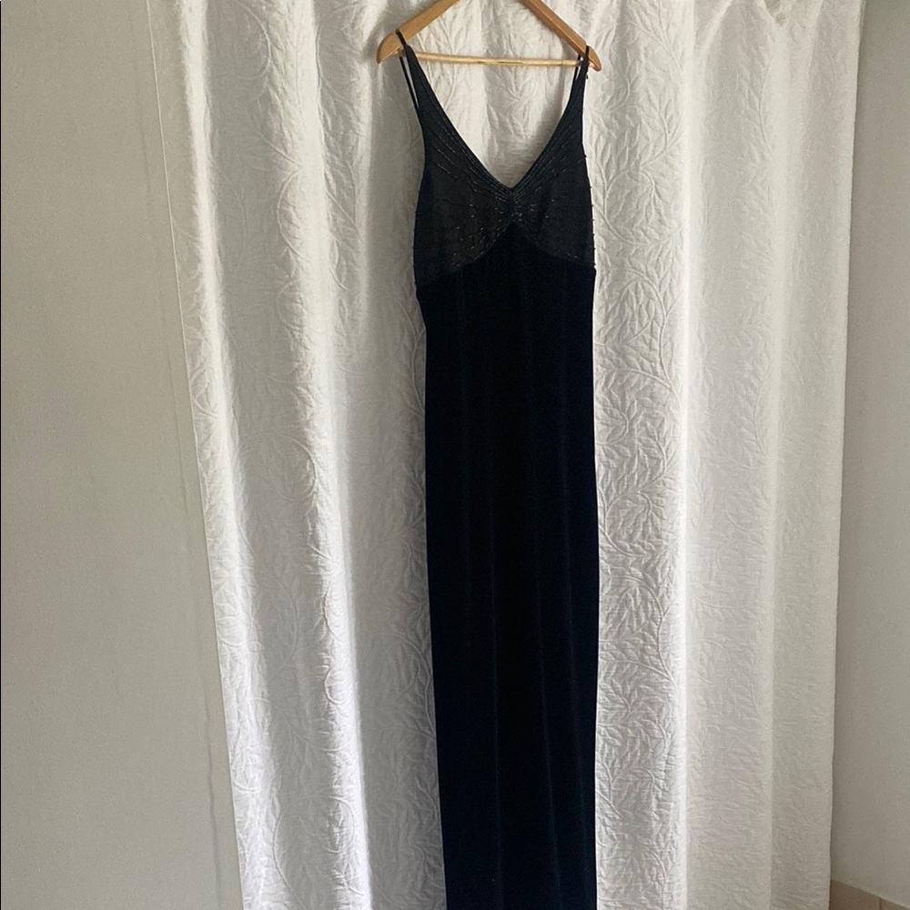 ALGO Black Sleeveless Dress